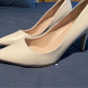 Kelly & Katie Cream Pointed-Toe Heels